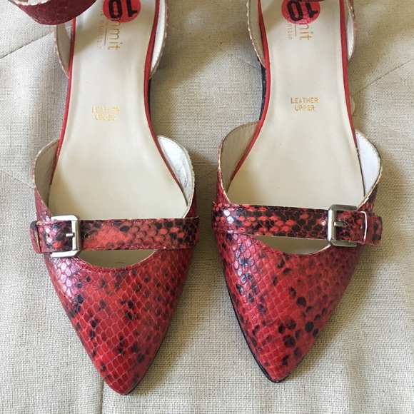 Red Snakeskin Upper Leather Patterned Women's Shoes - Picture 2 of 5